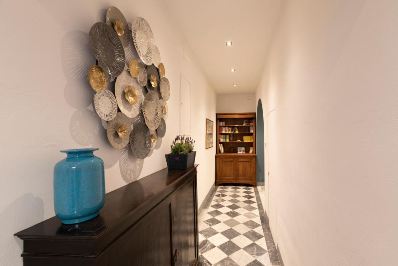 Dimora D'azeglio With Private Patio Apartment