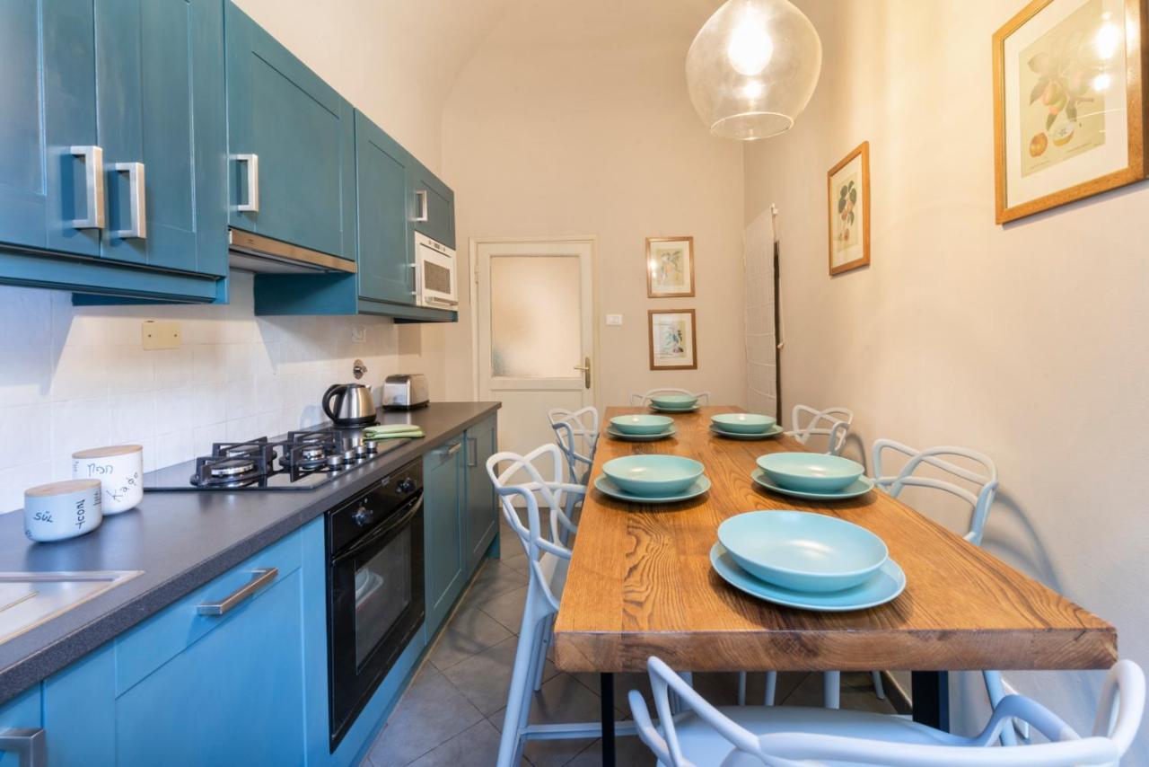 Apartment Dimora D'azeglio With Private Patio